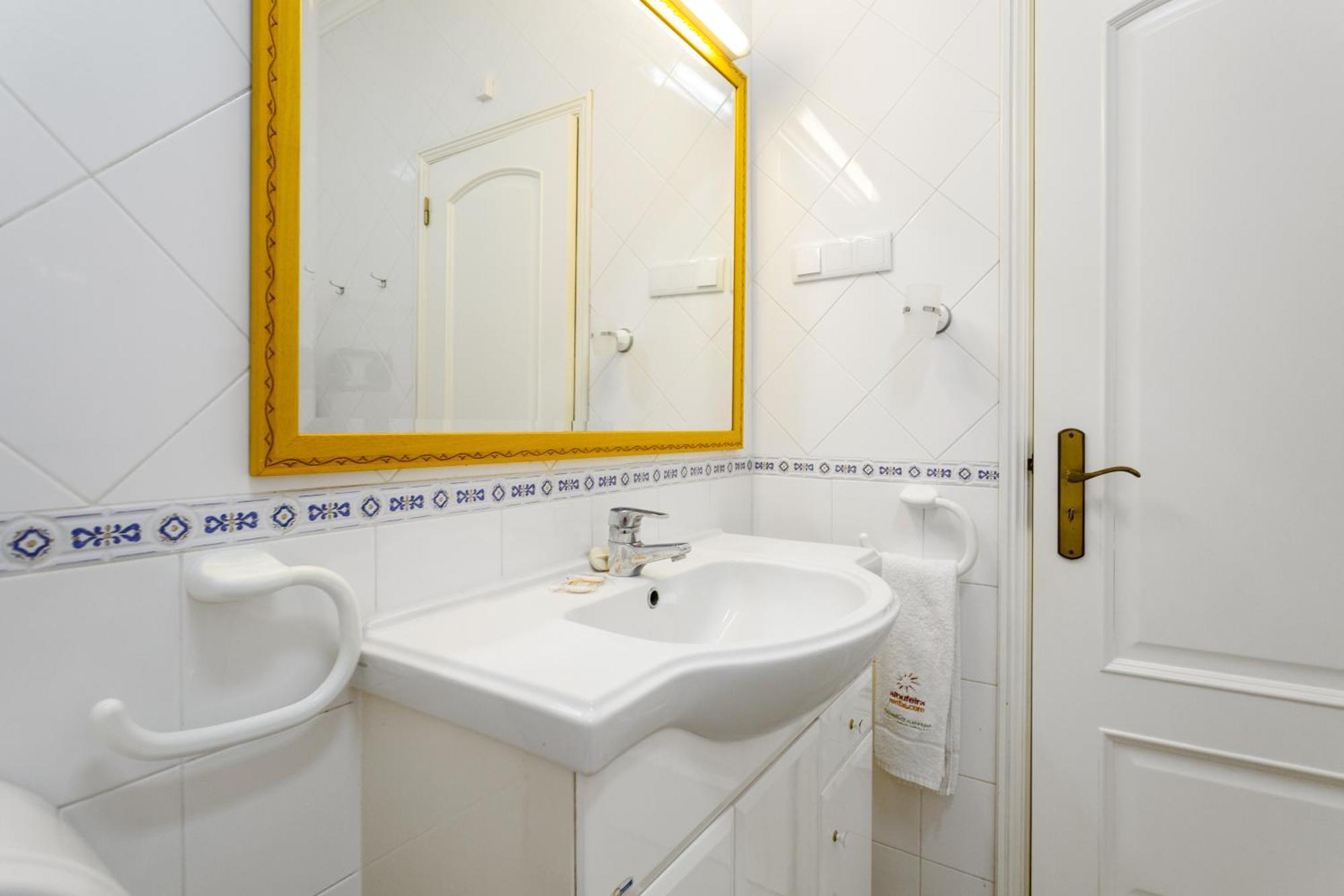 Bicos Beach Apartments By Albufeira Rental Esterno foto